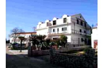 Horvātija Privát Pirovac, Eksterjers